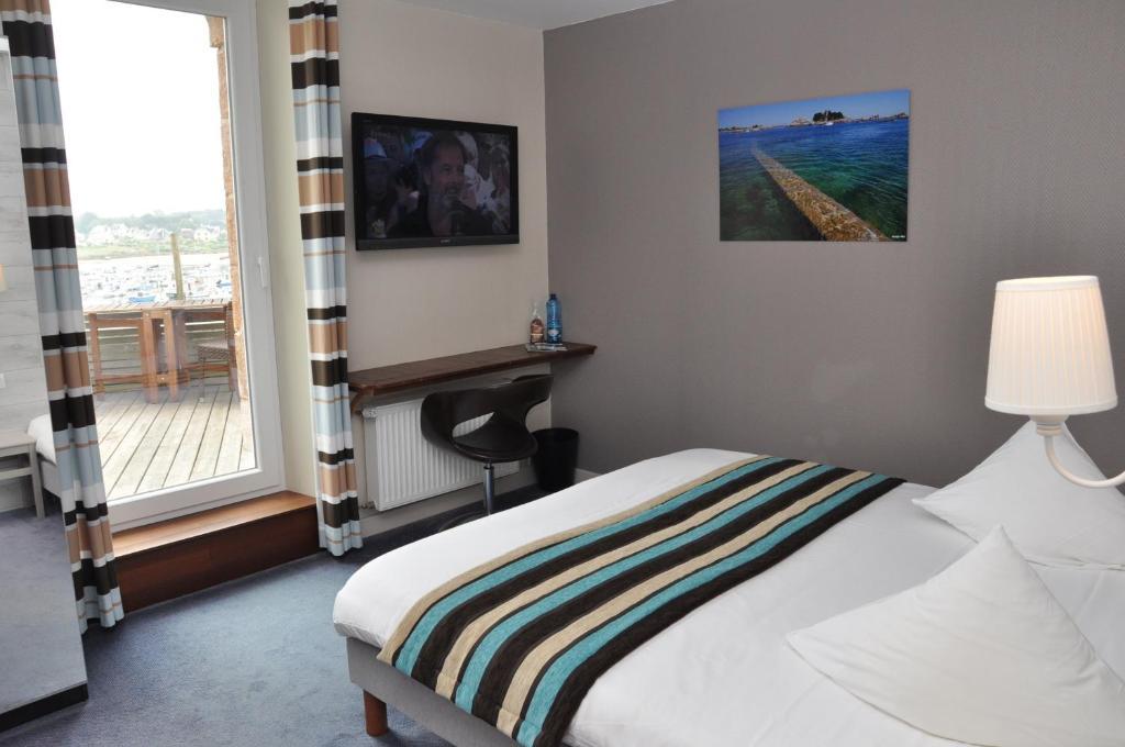 Hotel Des Rochers Перос-Гирек Екстериор снимка